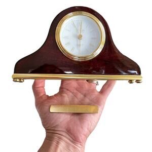 Danbury Clock Redwood Napoleon Mantle Cherry Brass Plaque Vintage 1990s NOS